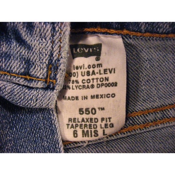 LEVIS Zipper 550 CUTOFF JEAN SHORTS 27 RELAXED Juniors Red Tab STRETCH Blue - Picture 9 of 11